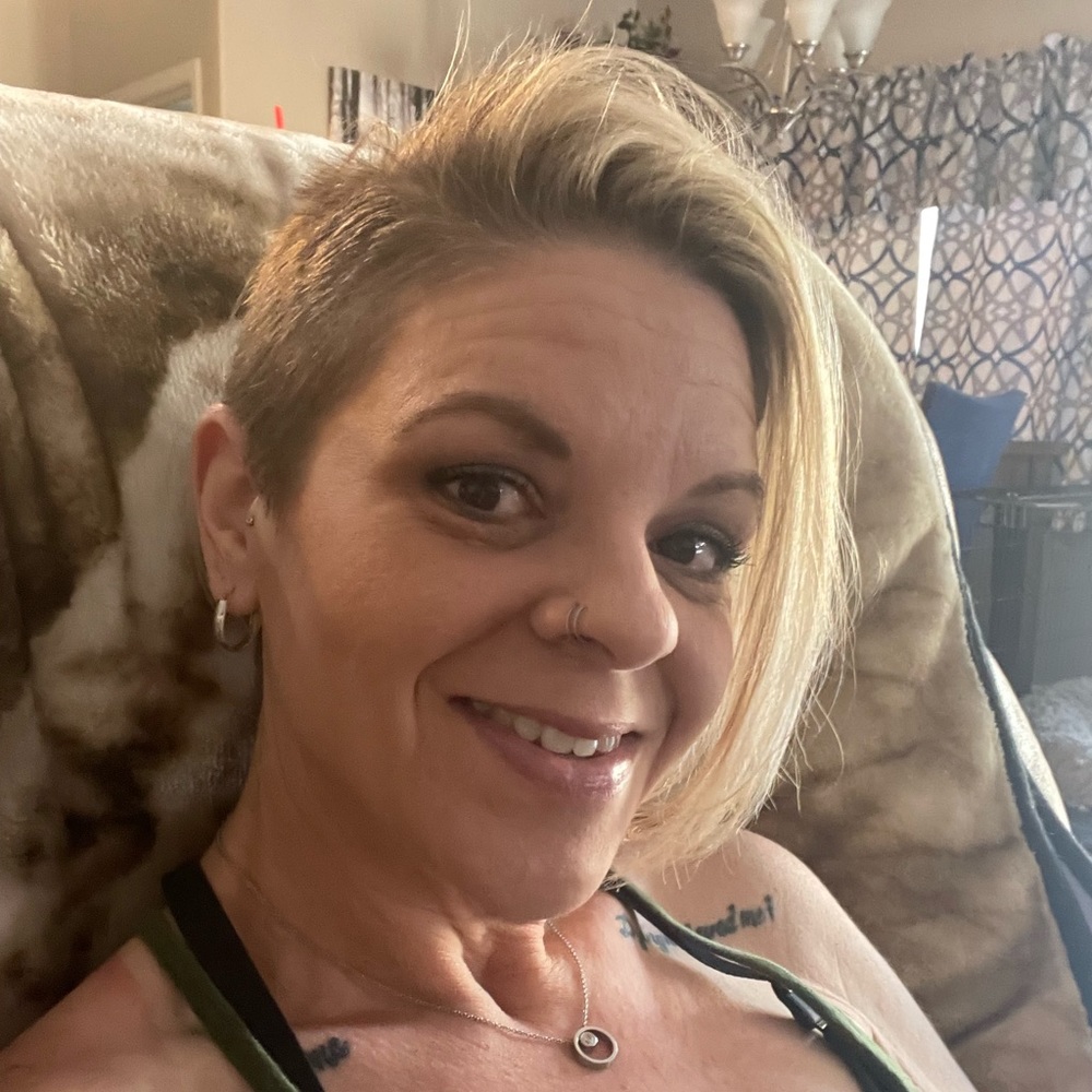 Meet your Posher, Cynthia